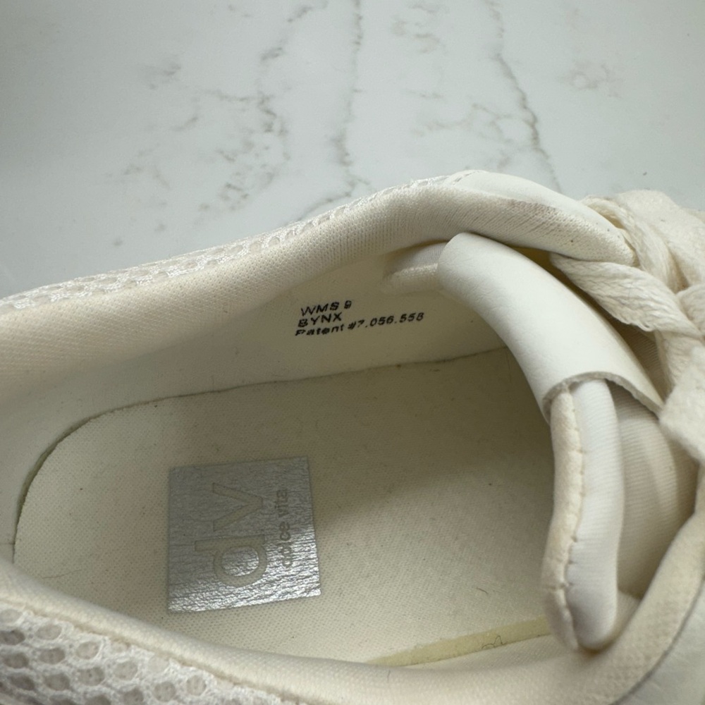 Dolce Vita Cream Sneakers - Picture 4 of 5